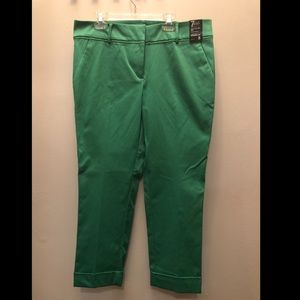 NY & Co - Green Cropped Pant - Straight Leg